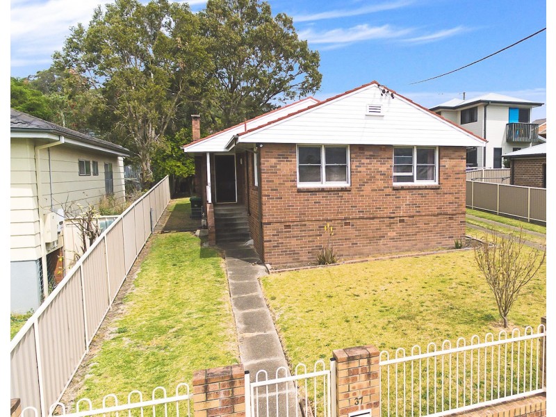 37 Leonora Parade, Waratah West NSW 2298