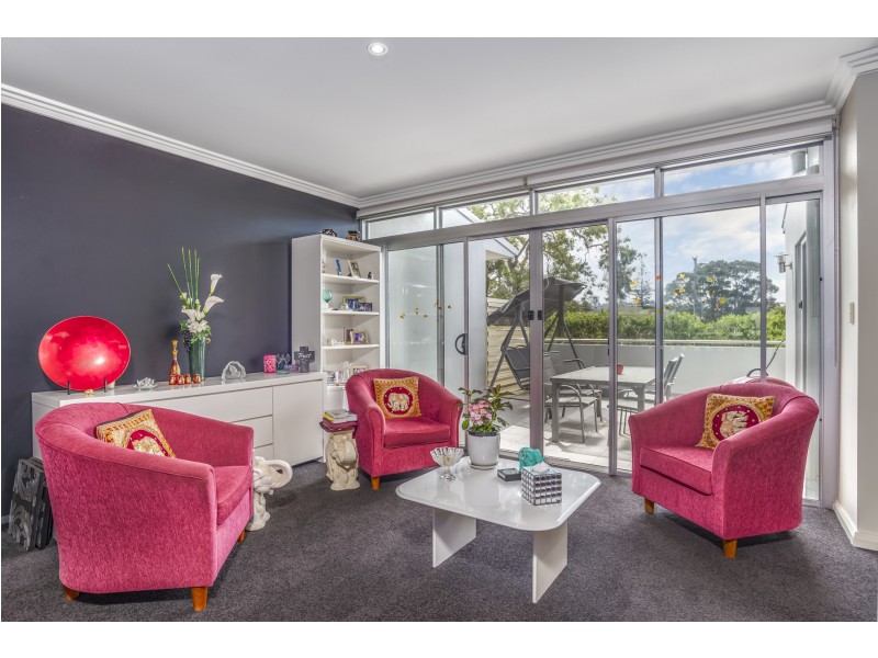 9/4-6 John Street, Warners Bay NSW 2282