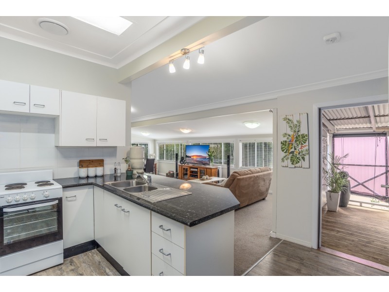 31 Aroona Street, Edgeworth NSW 2285