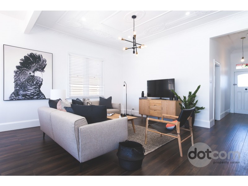 17 Vera Street, Waratah NSW 2298