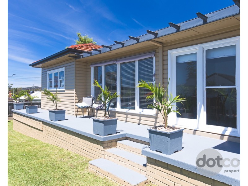77 Medcalf Street, Warners Bay NSW 2282
