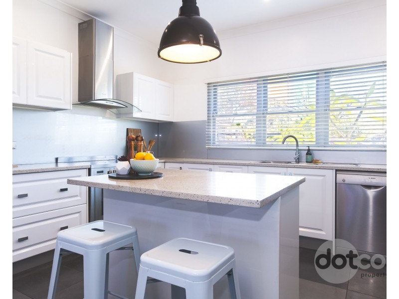77 Medcalf Street, Warners Bay NSW 2282