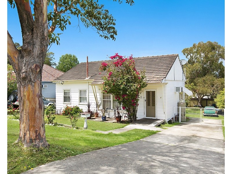 1 Fourth Street, North Lambton NSW 2299