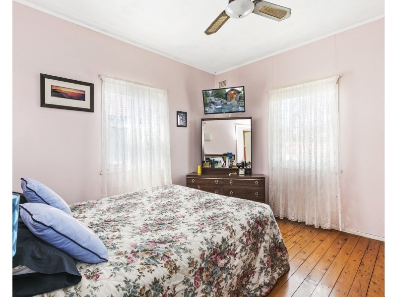 1 Fourth Street, North Lambton NSW 2299