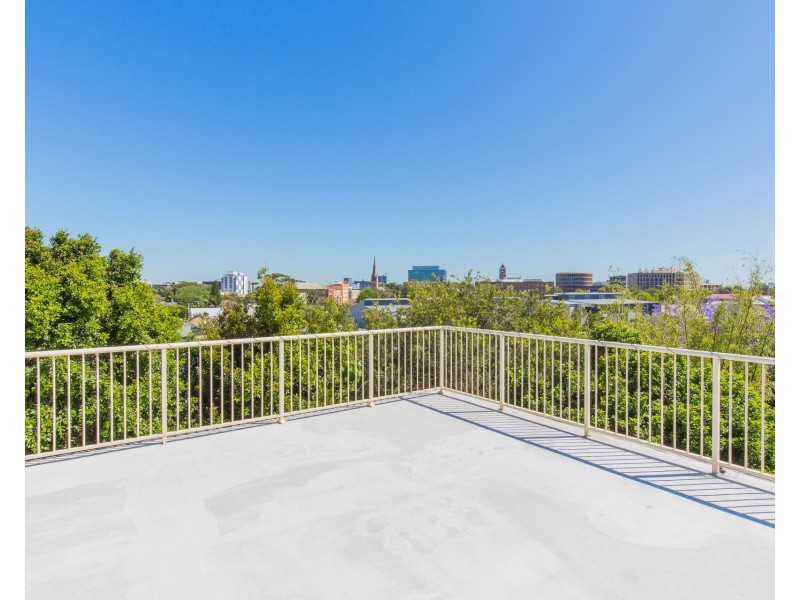 3/28 Brooks Street, Cooks Hill NSW 2300