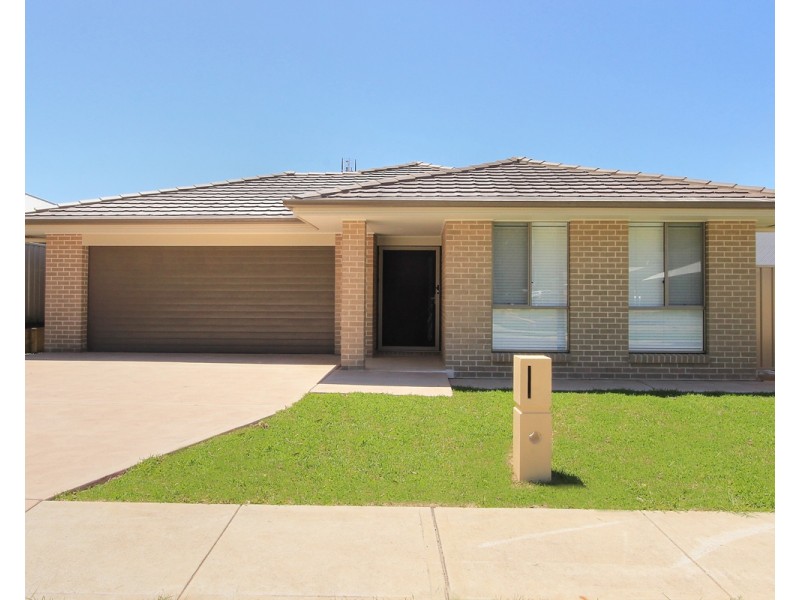 24 Cedar Cutters Crescent, Cooranbong NSW 2265