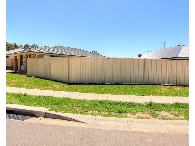 24 Cedar Cutters Crescent, Cooranbong NSW 2265