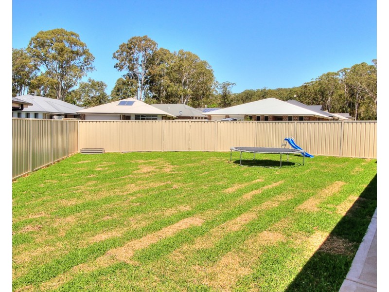 24 Cedar Cutters Crescent, Cooranbong NSW 2265