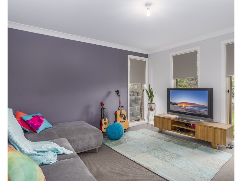 1 Ellis Close, Coal Point NSW 2283