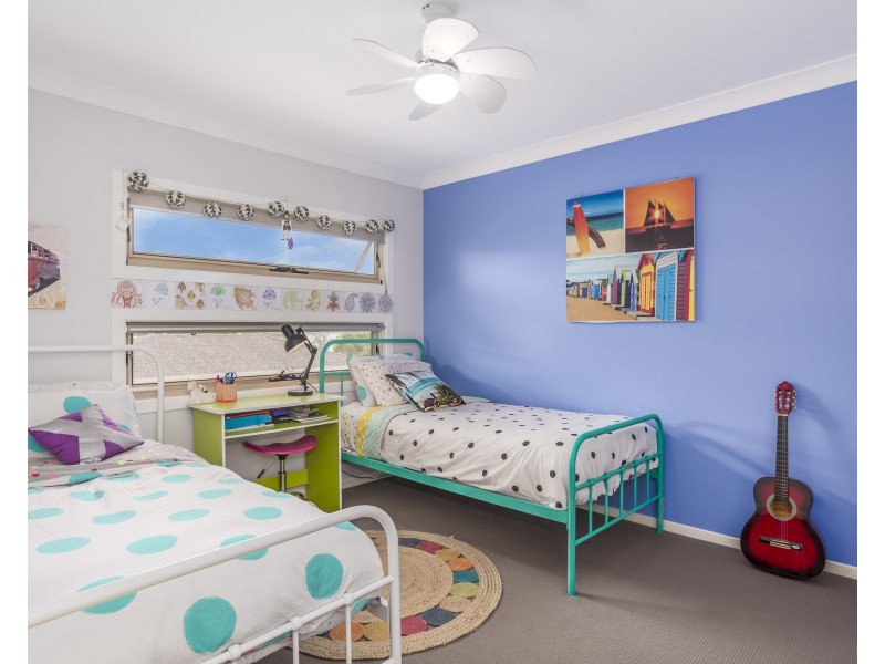 1 Ellis Close, Coal Point NSW 2283