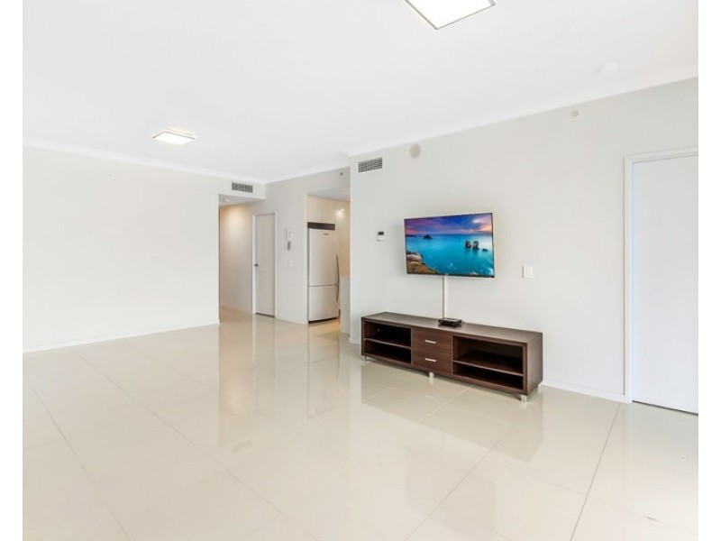 5 Harbour Side Court, Biggera Waters QLD 4216