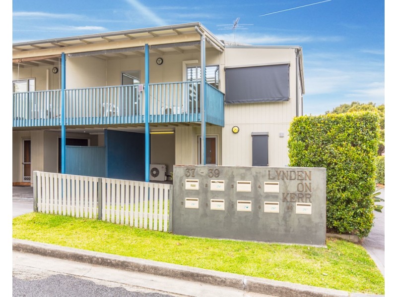 2/37-39 Kerr Street, Mayfield NSW 2304