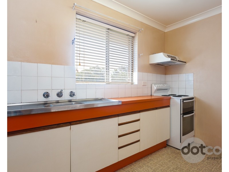 12/84 James Street, Hamilton NSW 2303