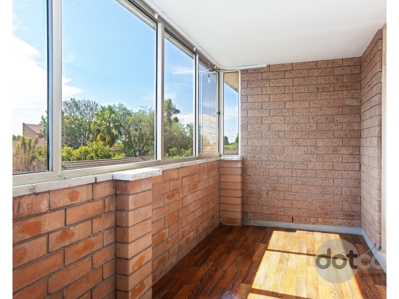 12/84 James Street, Hamilton NSW 2303