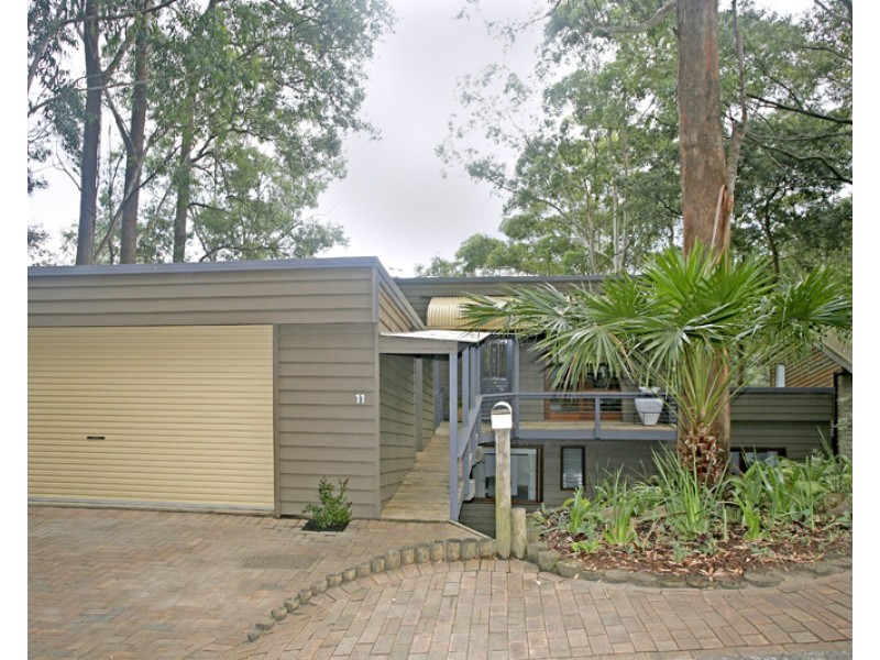 11 Francis Road, North Avoca NSW 2260