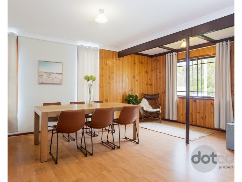 15 Summerland Road, Summerland Point NSW 2259