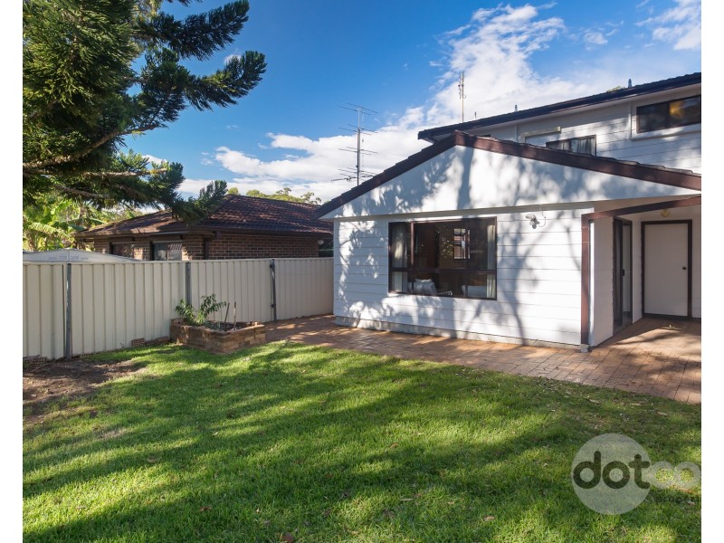 15 Summerland Road, Summerland Point NSW 2259