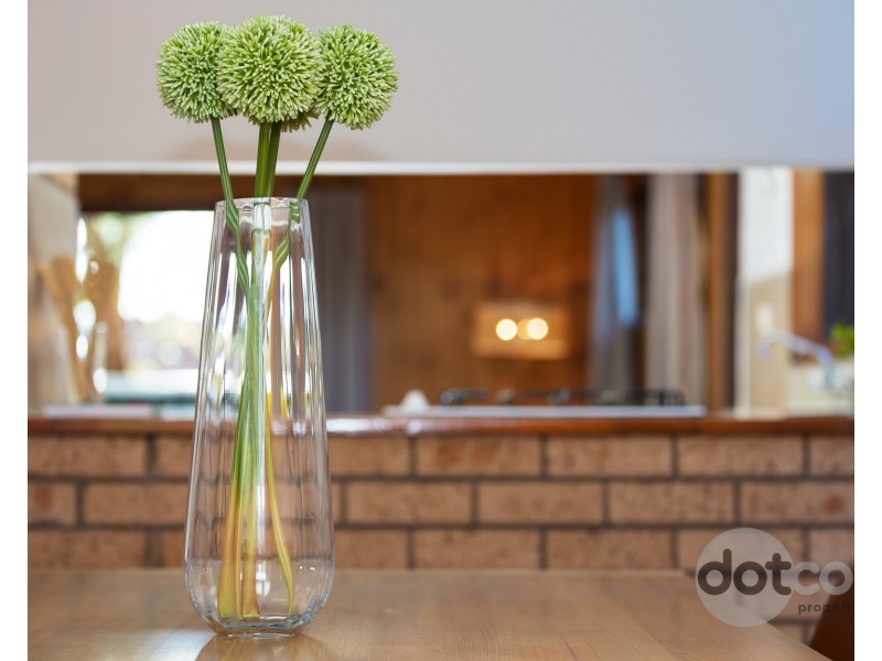 15 Summerland Road, Summerland Point NSW 2259