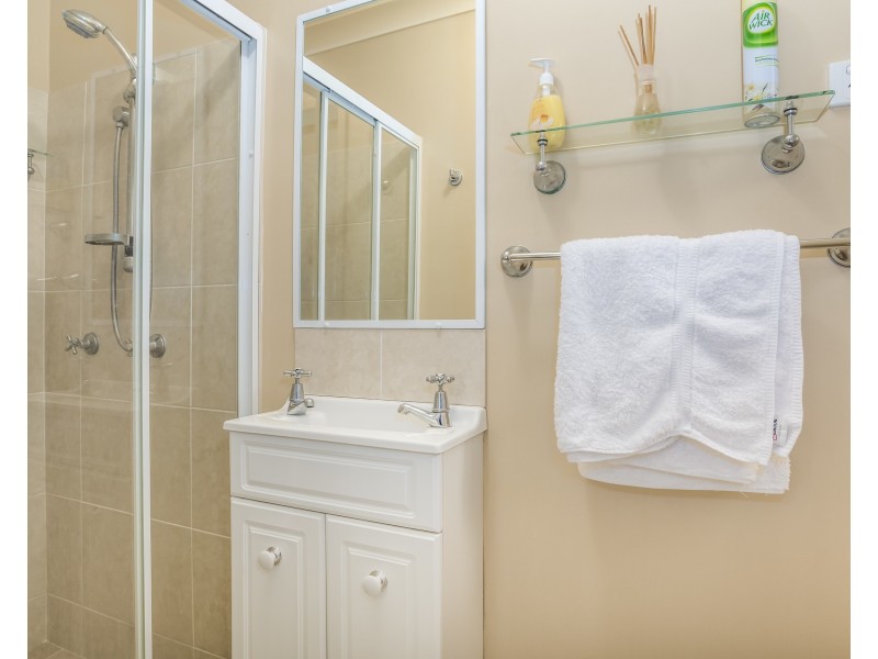 12 Whitby Street, Warners Bay NSW 2282