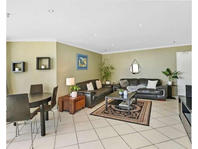 23/114 The Esplanade, Surfers Paradise QLD 4217