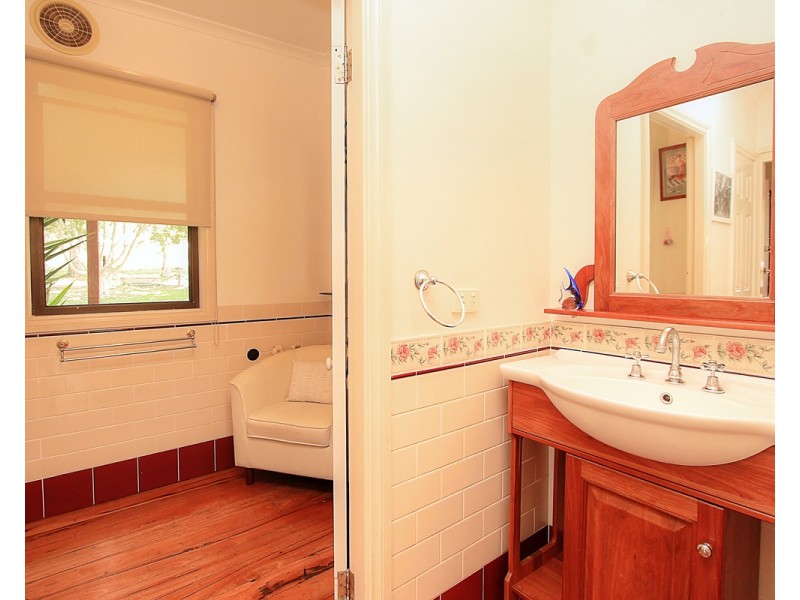 247 Freemans Drive, Cooranbong NSW 2265