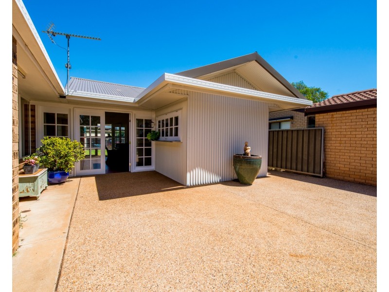 36 Keane Avenue, Dubbo NSW 2830