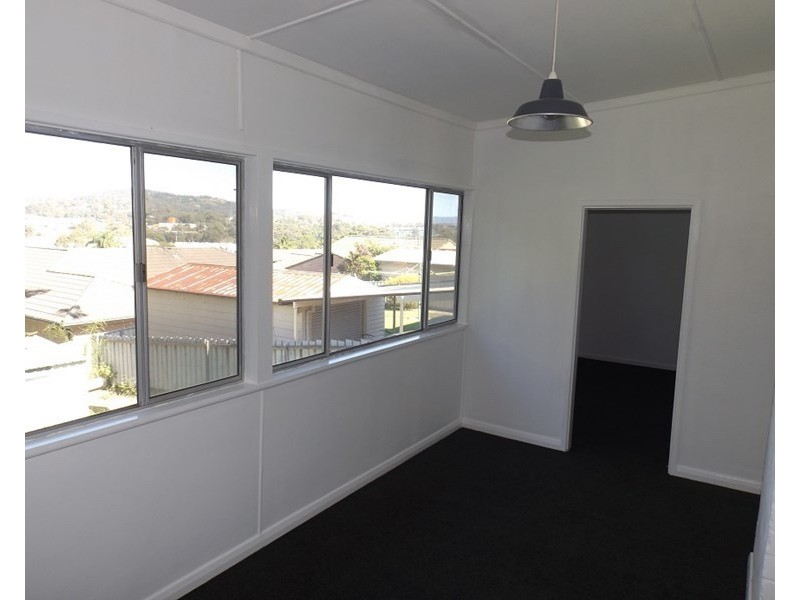 12 Lovell Street, Cardiff NSW 2285