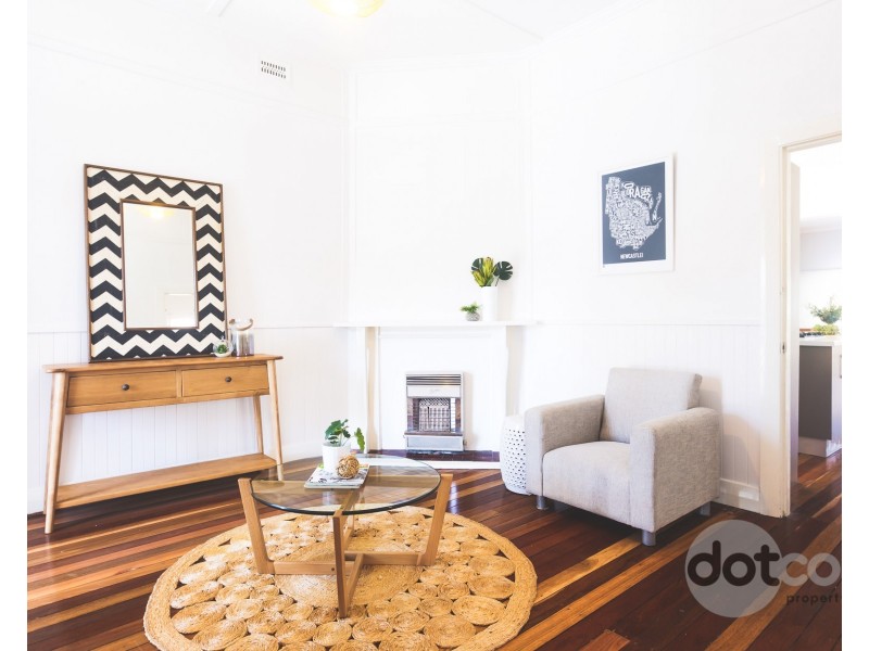 4 Smart Street, Waratah NSW 2298