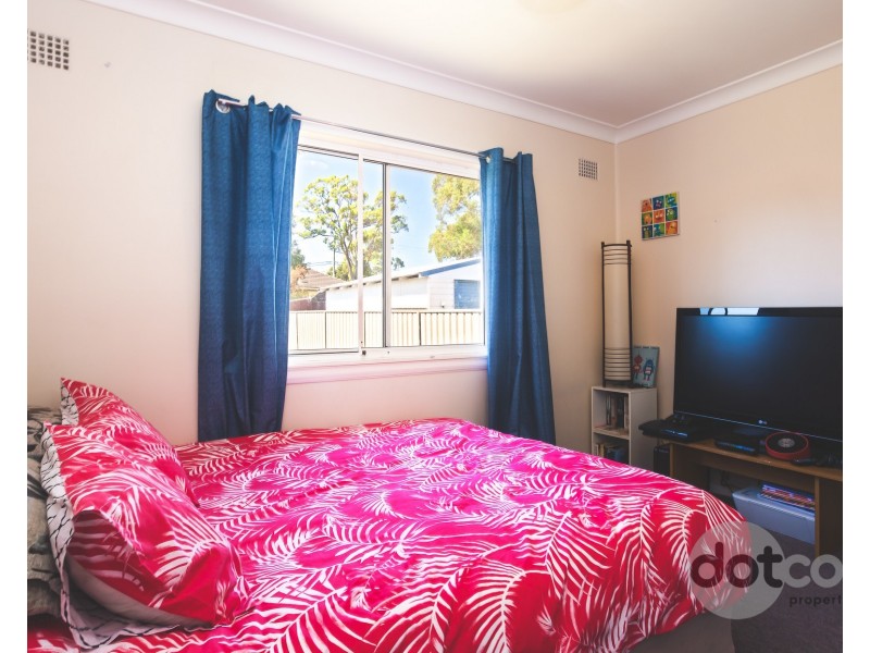 21 Cassia Crescent, Gateshead NSW 2290