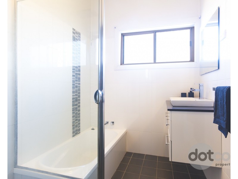 30 Lambton Road, Waratah NSW 2298