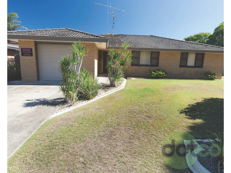 7 Endeavour Court, Forster NSW 2428