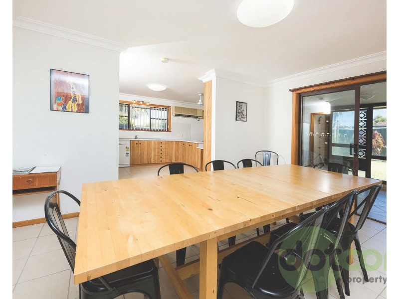 7 Endeavour Court, Forster NSW 2428