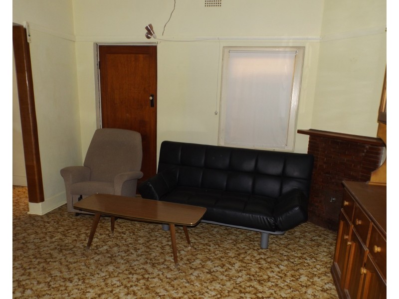 28 Lee Street, Wellington NSW 2820