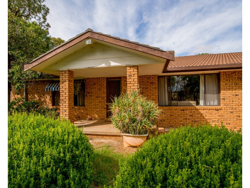 5R Basalt Road, Dubbo NSW 2830