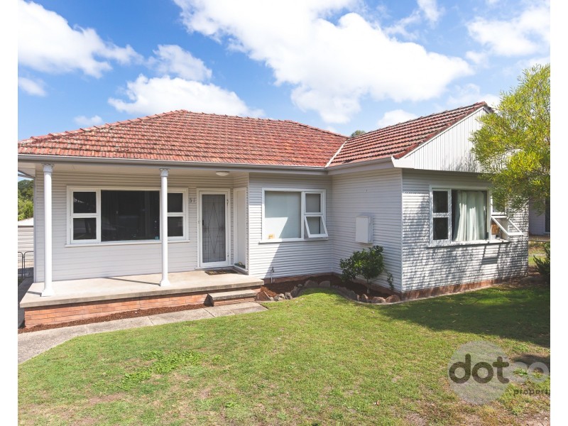 51 University Drive, Waratah West NSW 2298
