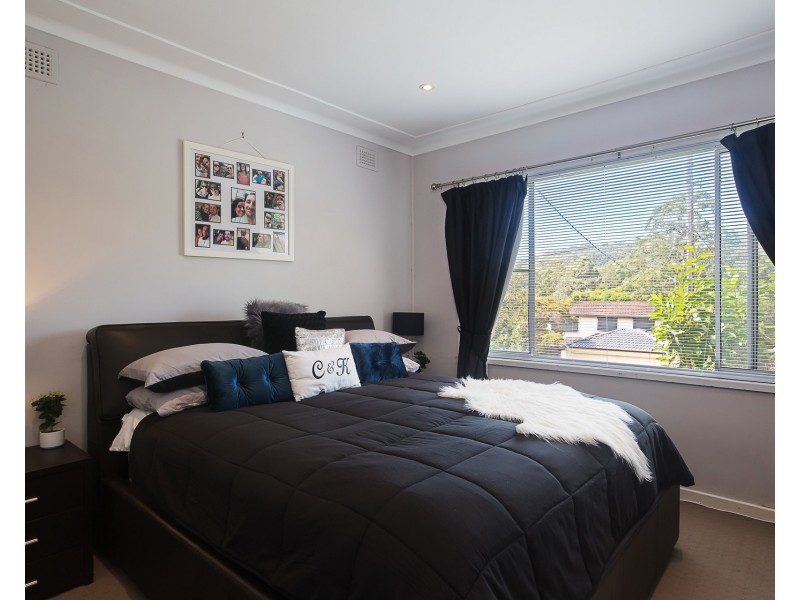 6 Kirkdale Drive, Kotara South NSW 2289