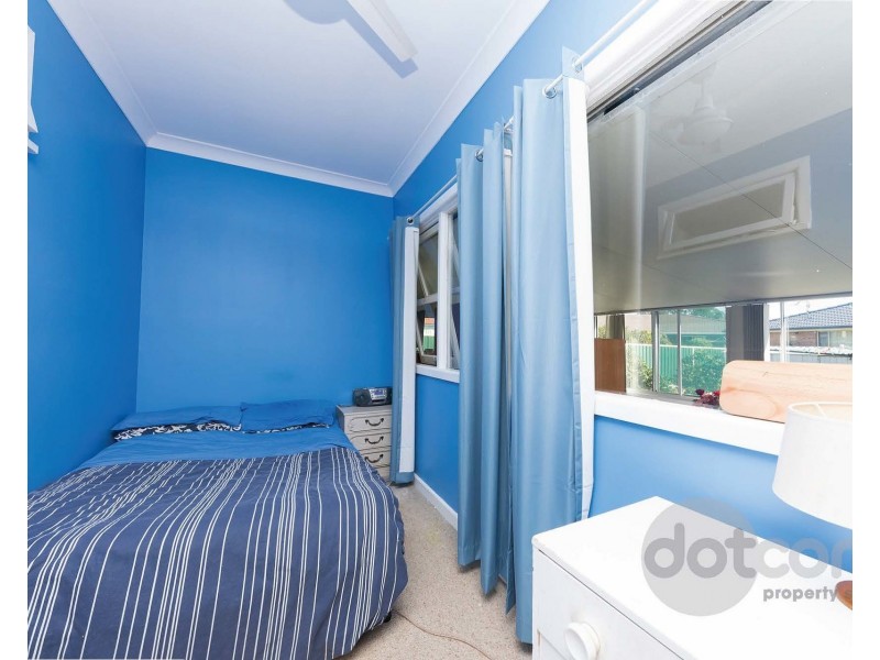 212 The Lakes Way, Tuncurry NSW 2428