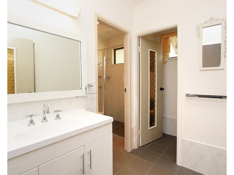 9 Terone Close, Warners Bay NSW 2282