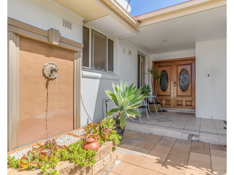 384 The Esplanade, Speers Point NSW 2284