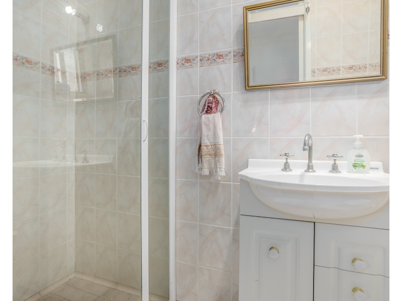 384 The Esplanade, Speers Point NSW 2284