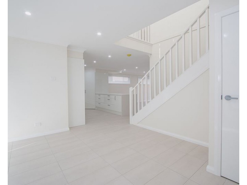 2/4E Kemp Street, Wallsend NSW 2287