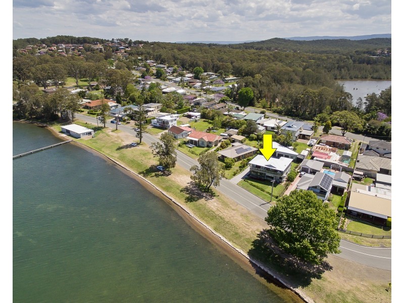 5 George Street, Marmong Point NSW 2284