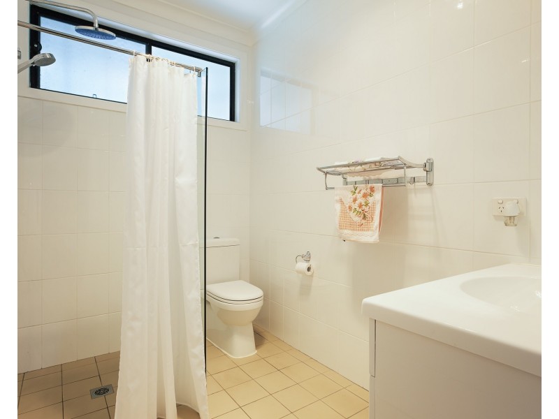 5 George Street, Marmong Point NSW 2284