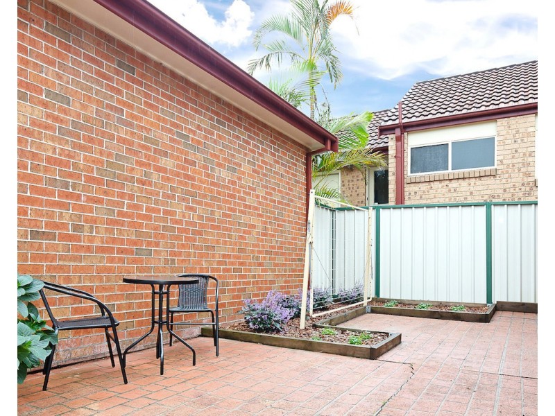 7/17 Bakeri Circuit, Warabrook NSW 2304