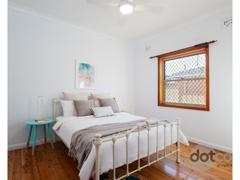 8a Dulling Street, Waratah NSW 2298