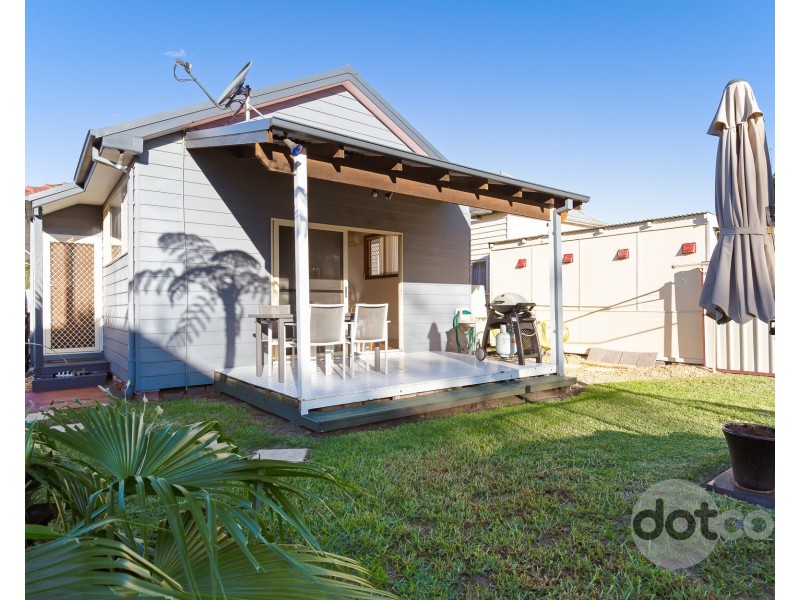 8a Dulling Street, Waratah NSW 2298