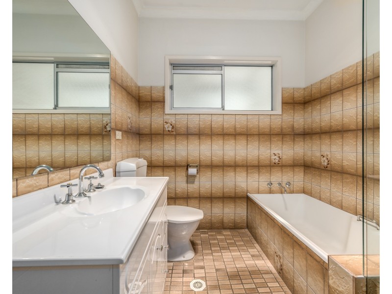 61 Macquarie Road, Fennell Bay NSW 2283