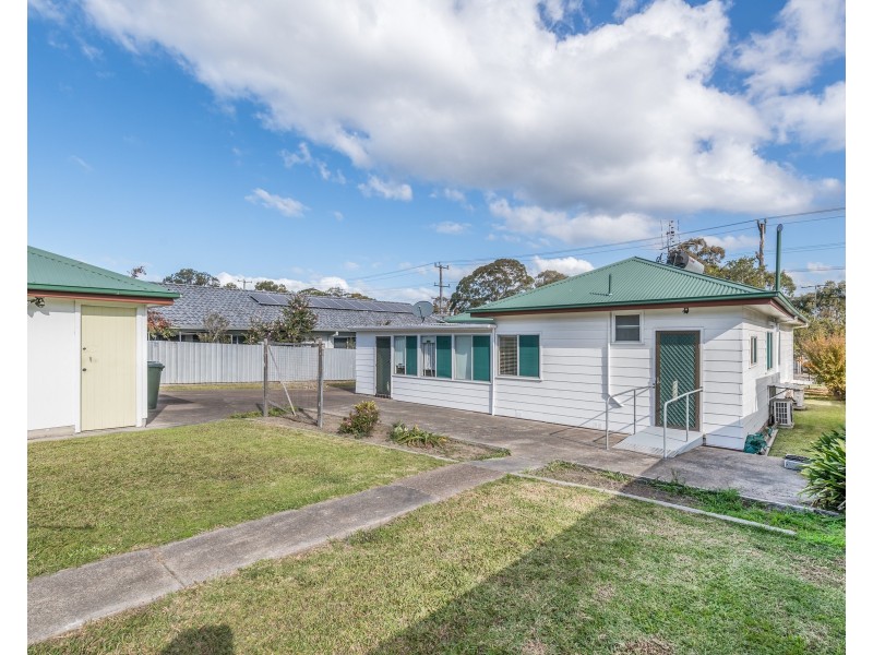 61 Macquarie Road, Fennell Bay NSW 2283