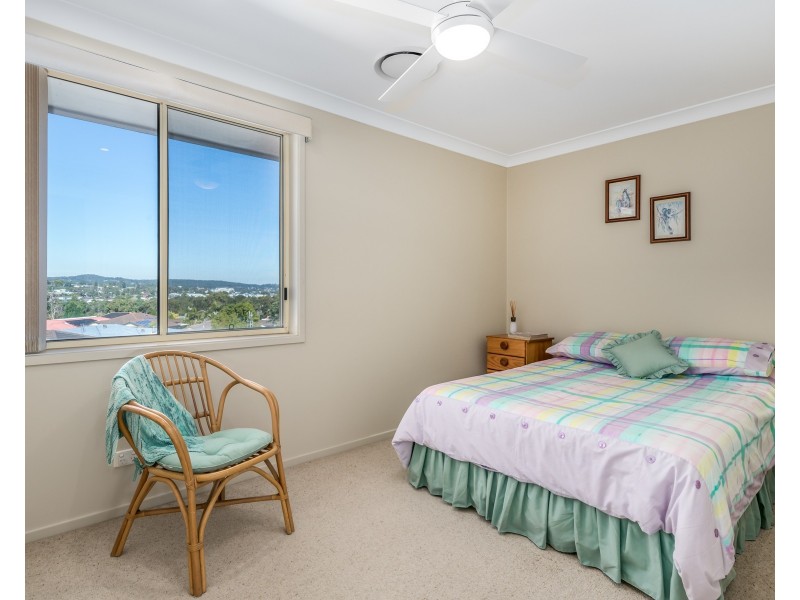 4 Crosby Court, Lakelands NSW 2282