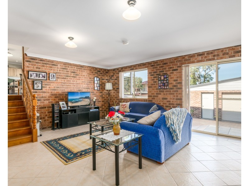 4 Crosby Court, Lakelands NSW 2282